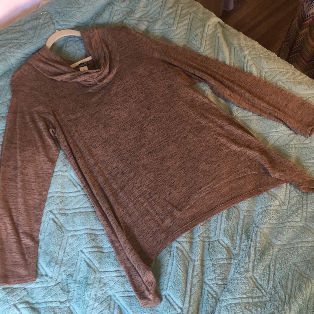 NWOT Brown Long sleeve jersey shirt w/ scoop neck